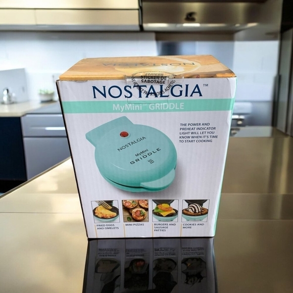 Nostalgia MyMini Personal Electric Griddle Nonstick Griddle Kitchen Appliances - Picture 2 of 8